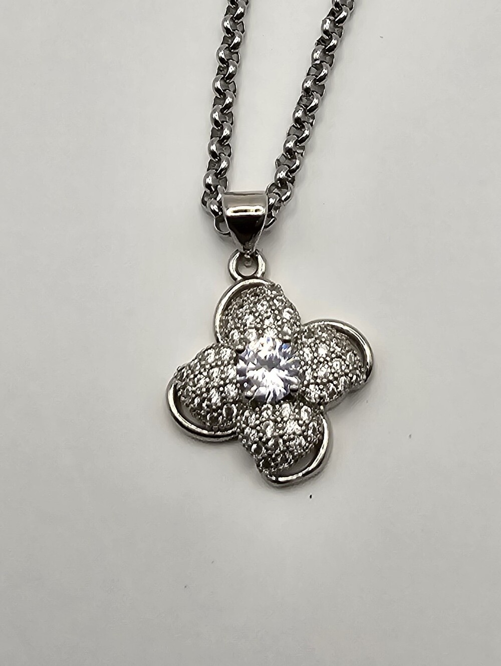 Silver Clover Pendant Necklace - Silver